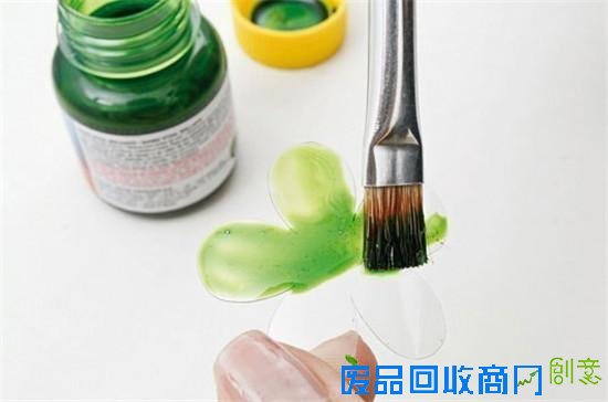 废弃塑料瓶为艺术使出了72变