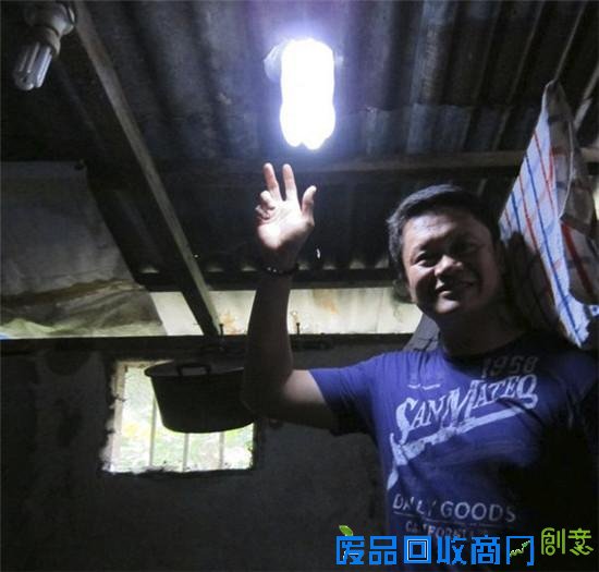 废弃塑料瓶为艺术使出了72变