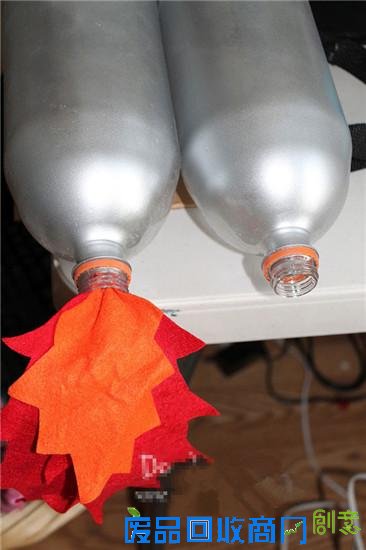 废弃塑料瓶为艺术使出了72变