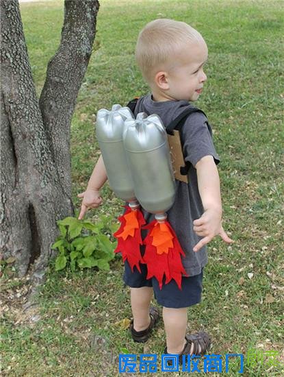 废弃塑料瓶为艺术使出了72变