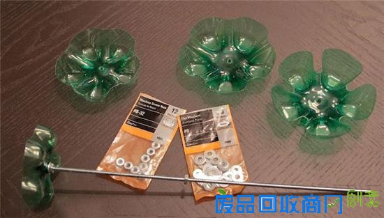 废弃塑料瓶为艺术使出了72变