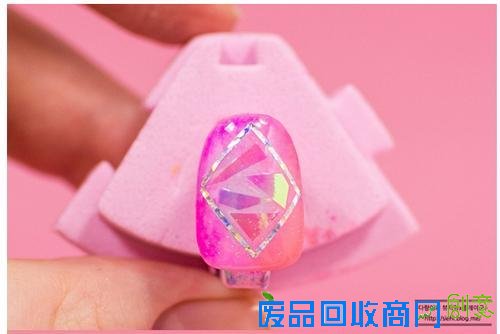 自己DIY省下五百块!玻璃甲条纹甲在家这样做