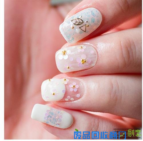 自己DIY省下五百块！玻璃甲条纹甲在家这样做