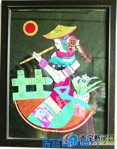 遂宁七旬老人巧手编织手工艺品