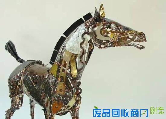 巧用废弃金属 知名雕塑家教你做出精美马形雕塑