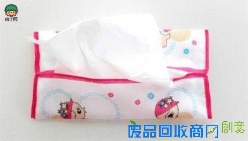 用手帕制作简单柔软的布艺纸巾盒DIY方法图解