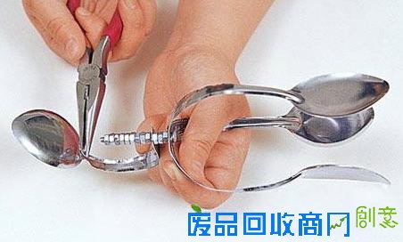 变废为宝—用旧汤勺DIY自制创意蜡烛台