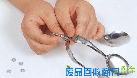 变废为宝—用旧汤勺DIY自制创意蜡烛台