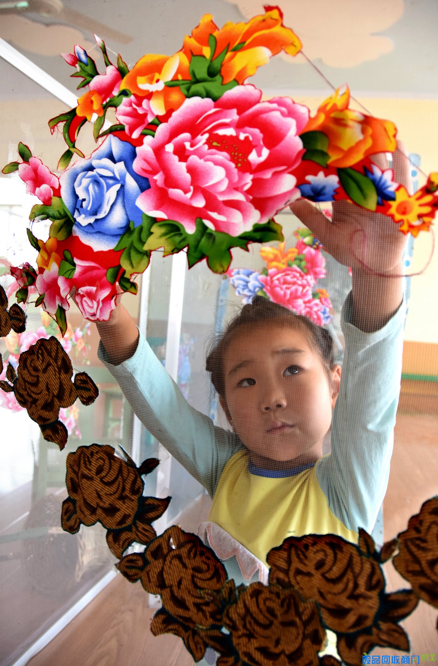 山东沂源:制作小课堂 低碳伴成长