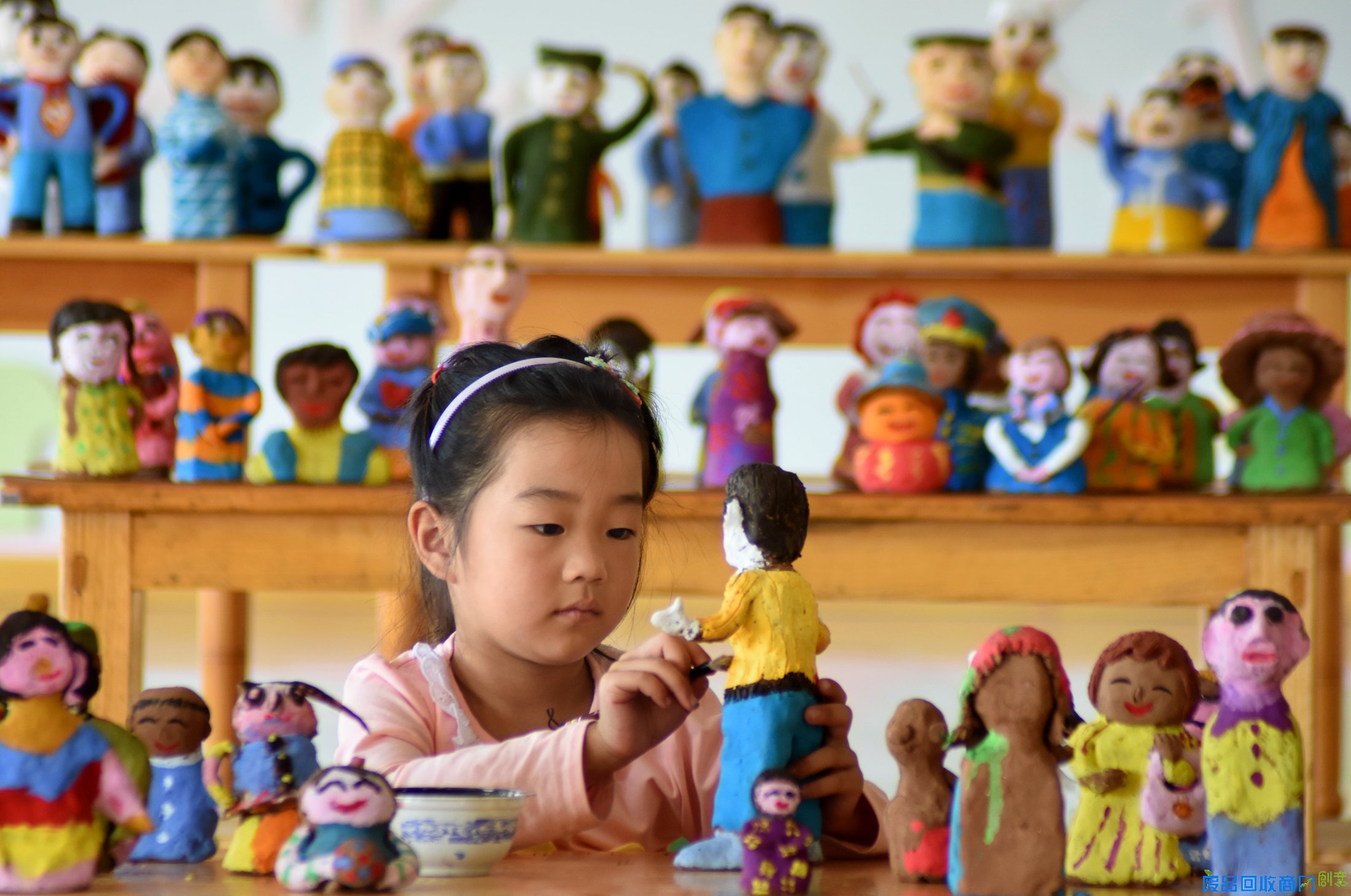 山东沂源:制作小课堂 低碳伴成长