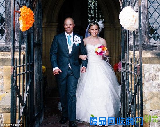 英国最节俭新娘婚礼用品全靠手工制作省10万开支