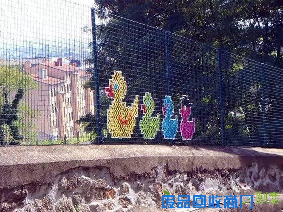 刺绣，这股风在时尚圈怎么刮，终究还是没有中国来的细腻