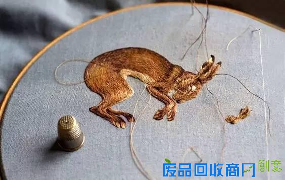 刺绣，这股风在时尚圈怎么刮，终究还是没有中国来的细腻