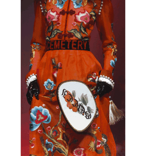 刺绣，这股风在时尚圈怎么刮，终究还是没有中国来的细腻