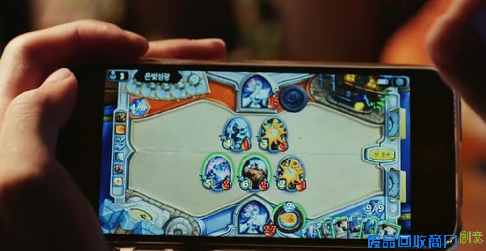 暴雪《炉石传说》创意广告，儿子对老爹施展变羊术！