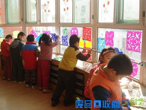 历城区机关幼儿园开展快乐剪纸迎新年活动(图)