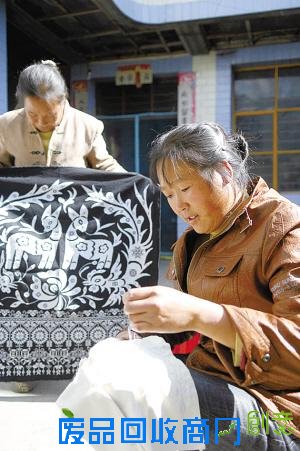 冕宁:绣花背带韵悠远四川新闻网 - 主流媒体 凉山频道