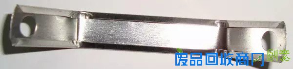 DIY一部纯硬件打造的避障小车