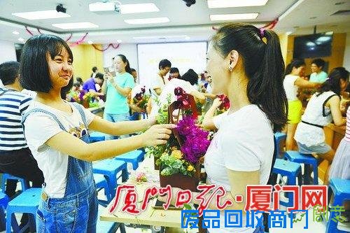 南普陀寺开展孝亲活动 "妈妈，您辛苦了！"