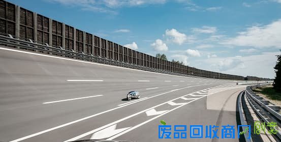  一度电跑1230公里 全球最高效电动车诞生