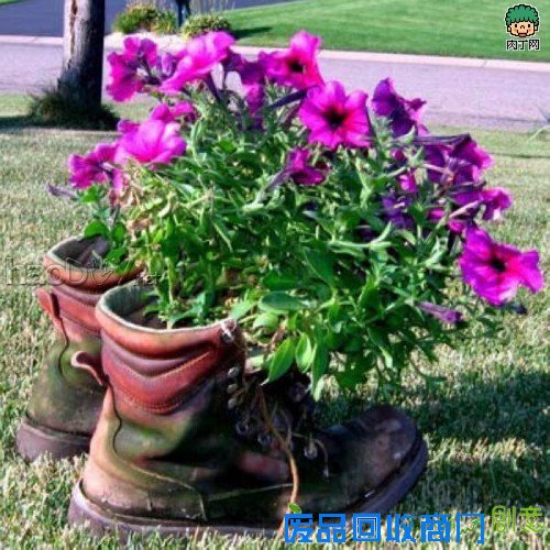 自制旧鞋怎么处理 旧鞋变花盆的35个DIY多姿多彩样例