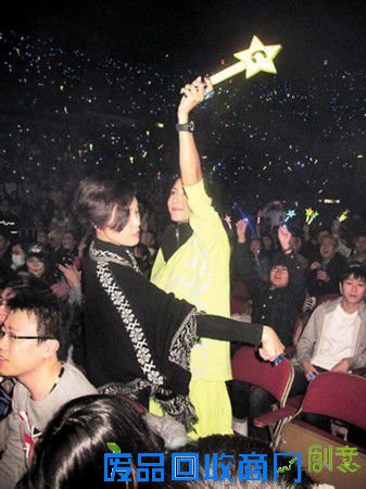 张柏芝力挺新绯闻男友梁钊峰 提到陈冠希仍恨恨不已（组图）