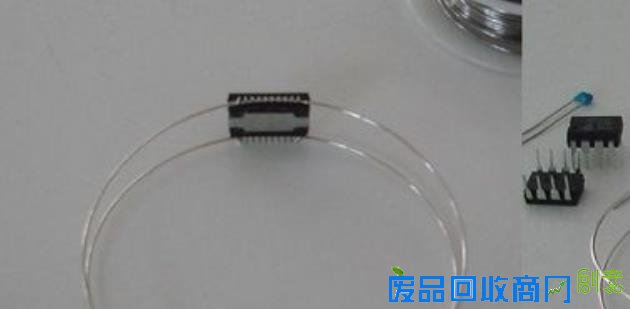 利用报废电子元器件DIY个性手镯