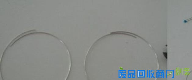 利用报废电子元器件DIY个性手镯