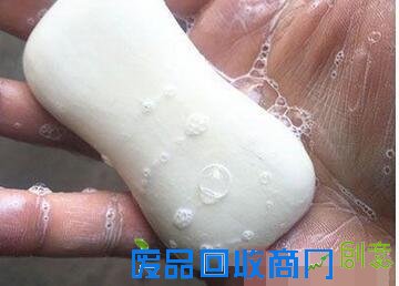 洁面用这物当心越洗越老