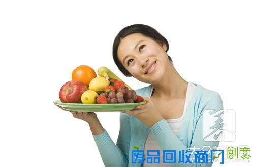 秋天柿子是天然醒酒药 这么吃养人效果翻倍