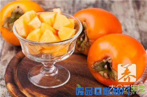 秋天柿子是天然醒酒药 这么吃养人效果翻倍