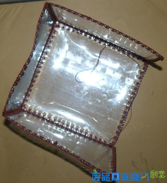 废旧饮料瓶DIY，手工拼料制作的带盖方便收纳箱