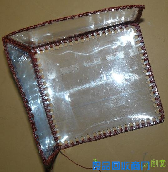 废旧饮料瓶DIY，手工拼料制作的带盖方便收纳箱