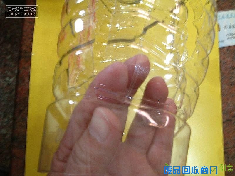 饮料瓶制作创意环保儿童灯笼的方法 饮料瓶制作创意环保儿童灯笼的方法