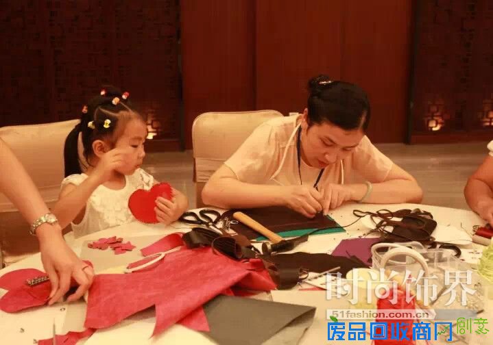 半坡饰族bampo：“快乐手工 走进校园”——半坡饰族开创校企互动新模式