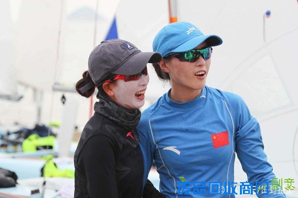 谁说帅哥美女都在游泳队?我们帆船队不服!