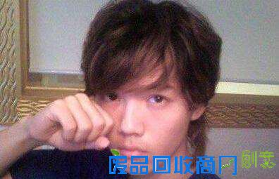 丑哭啦!那些明星们绝对不想再看第二眼的照片! Image00018