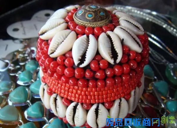 藏饰，一个能让人充满遐想空间的古朴符号