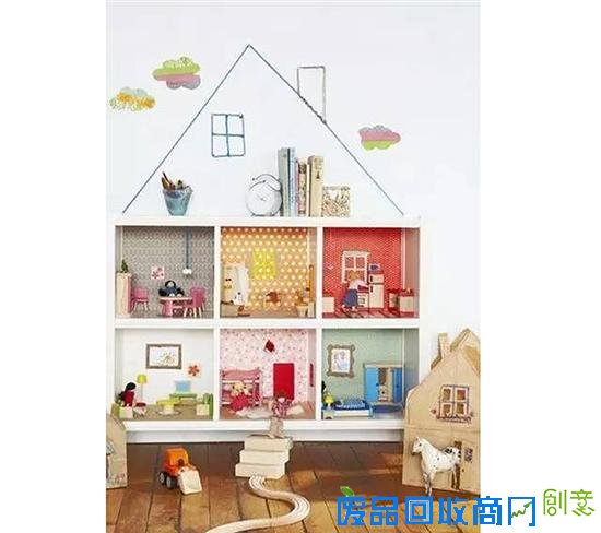 IKEA家具自带设计感又能轻松带回家自己组装,既能节省成本又能营造出简约风格的居家环境,成为许多人家居布置的首选。不过,当这些家具随处可见时,也意味着独特性的消失;另一方面,一旦对于这些家具日久生腻,当初认为再好的设计也会弃之如敝履。这时,就到了IKEA黑客(IKEA Hackers)出动的时候啦!