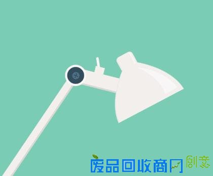 “宜家黑客”，名字会让人以为他们有什么为非作歹的企图或歹念。但他们也有另一些名字，如宜家家具达人、宜家粉丝最高境界等。因为任何宜家家具经过他们的巧思妙想和行动，都会从你有我有、熟口熟面的量产家具变成独一无二的个人创作，创意地表现和满足个人化的需求。渐渐地，这称为“IKEA Hacking”的行动成了一股势力，甚至在网上建立起他们的族群。