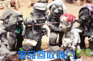 2000泥人现市井百态(图)