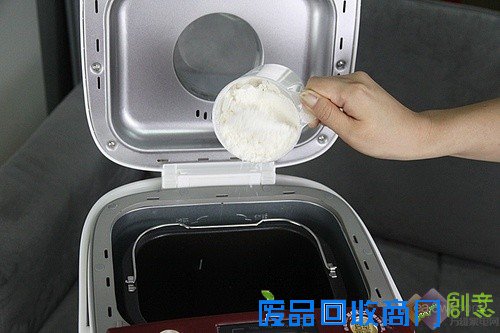 1小时超快做面包 九阳新品面包机首测