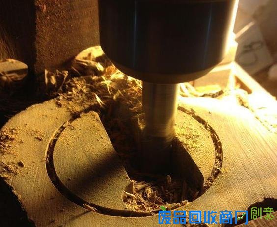 大神DIY木制烟灰缸，成品这么美你舍得用?