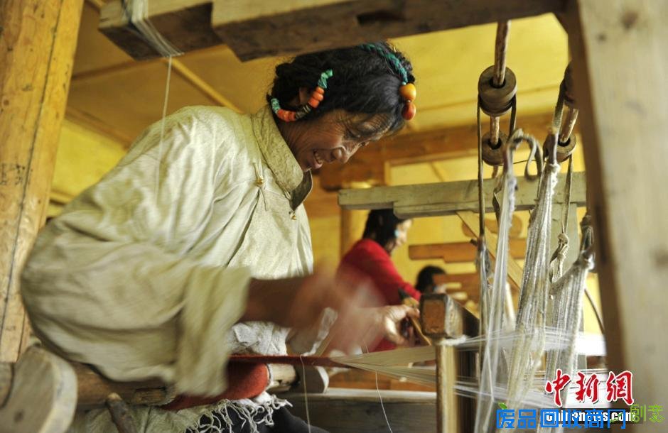 四川藏区大山里的手工艺人：在坚守中传承绝技