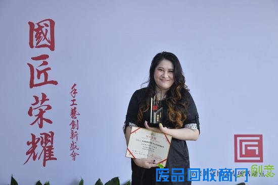 海归80后张晶晶:爱纸艺成痴