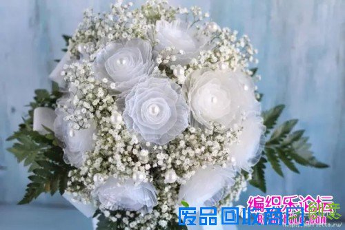 透明塑料蛋托制作的漂亮花束教程