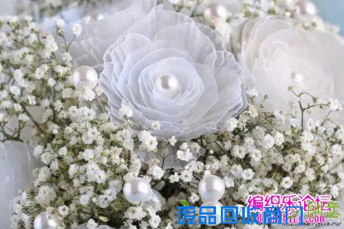 透明塑料蛋托制作的漂亮花束教程