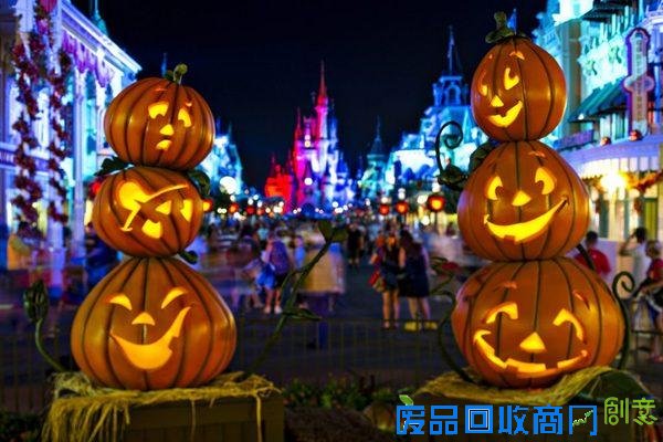 这里有一个万圣节DIY妙方~