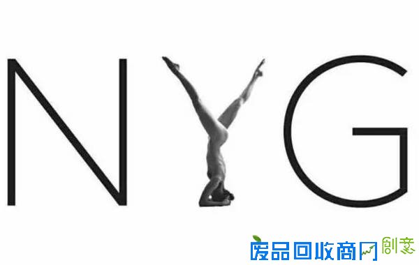 美女靠自拍裸体做瑜伽图片吸引40万粉丝(图)