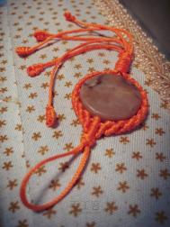 和小朋友一起做秋天的布贴画